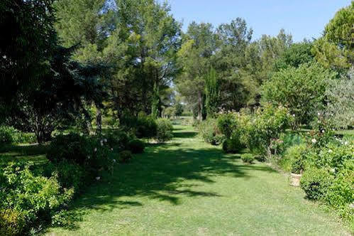 Le Domaine De Saint Veran Orgon Zewnętrze zdjęcie